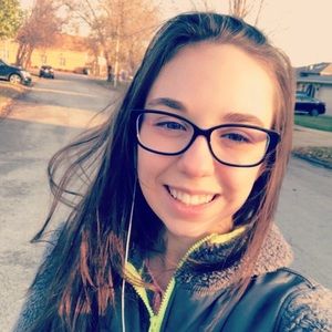 Meet your Posher, Paige